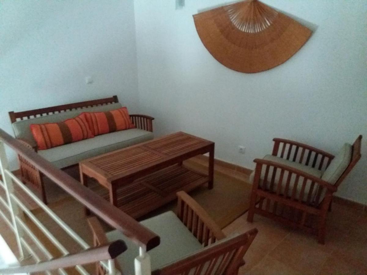 Fm Central Vila Apartment 카르보에이루 외부 사진